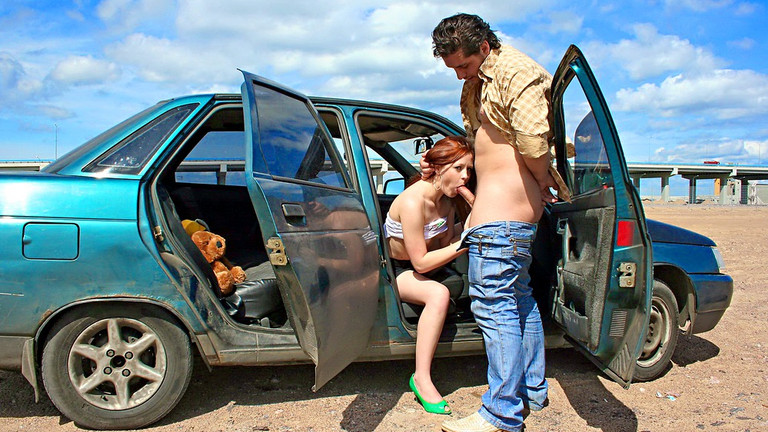 Blowjob and Hot Fuck in the Car